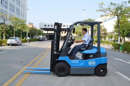 快看！原來(lái)這么多“企業(yè)”都選擇比亞迪叉車(chē)！